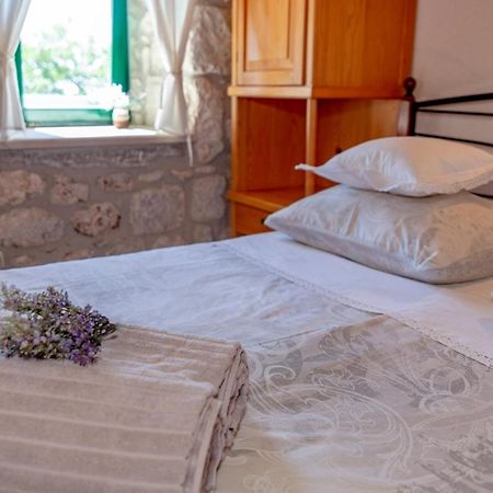 Stone House Nikolina With Heated Pool Villa Bast Luaran gambar