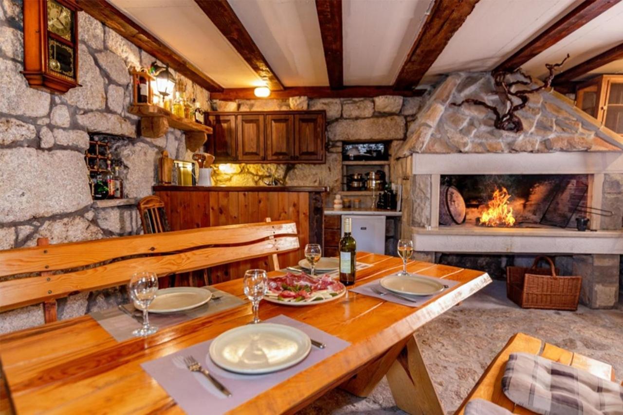 Stone House Nikolina With Heated Pool Villa Bast Luaran gambar